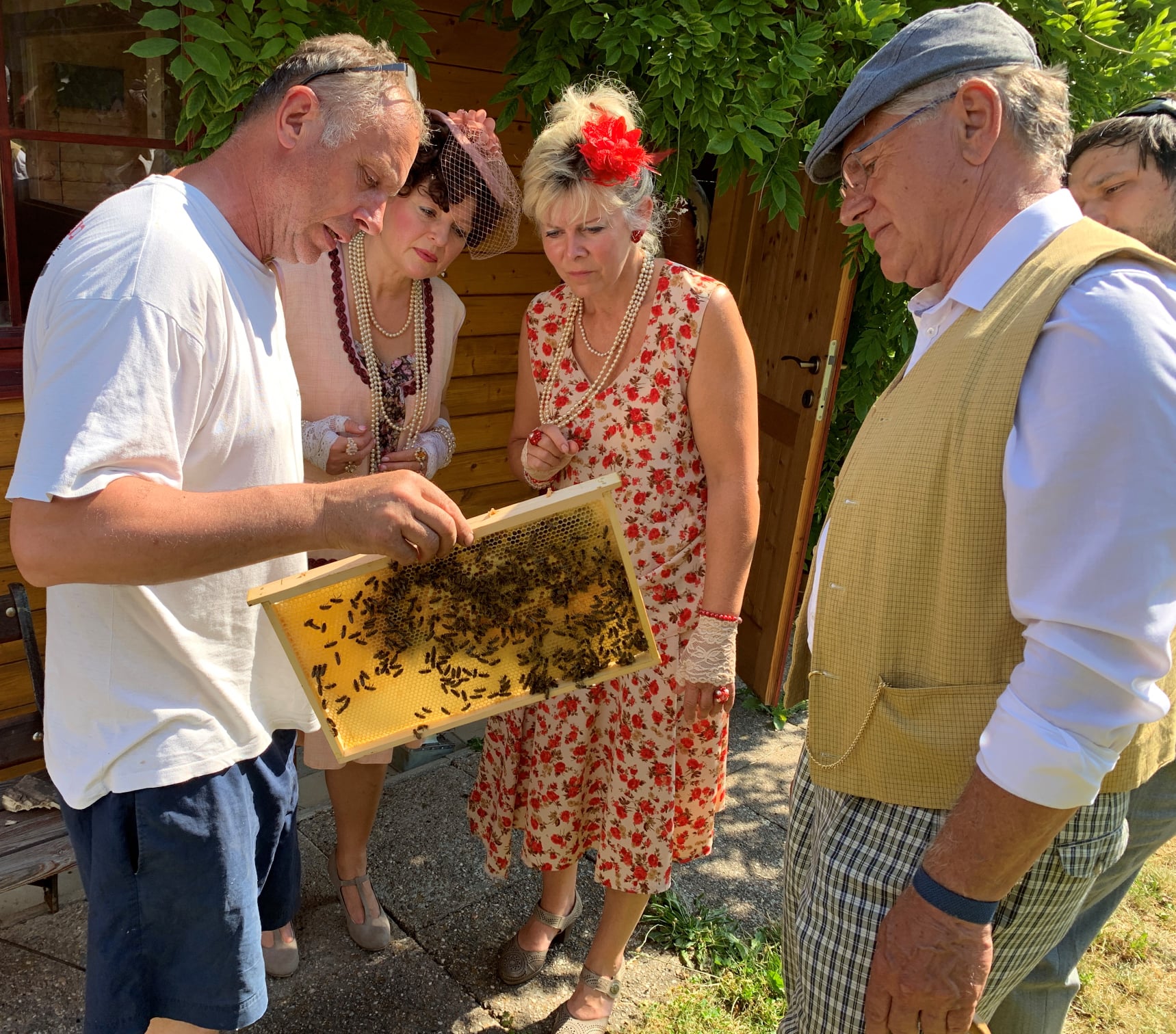 Dne 20.6.2021 nás na včelařské farmě Doležalův med poctilo svou návštěvou opravdové panstvo.